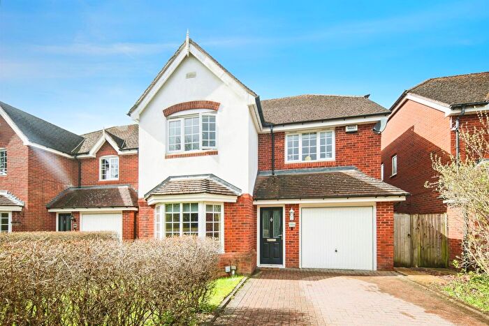 4 Bedroom Detached House For Sale In Kenilworth Road, Balsall Common, CV7