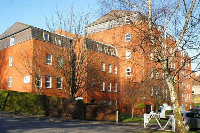 2 Bedroom Flat To Rent In Alma Court, Clifton, Bristol, BS8