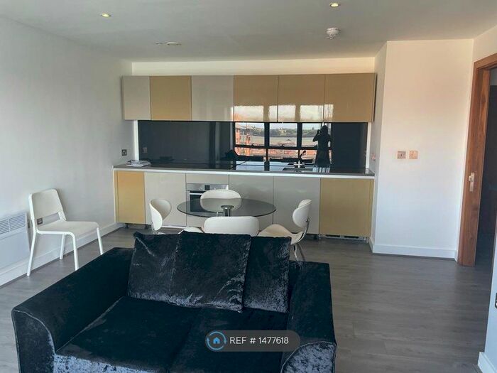 2 Bedroom Flat To Rent In Waterside, Liverpool, L3