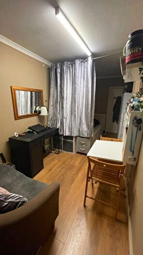 Studio To Rent In Strathearn Avenue, Hayes, UB3