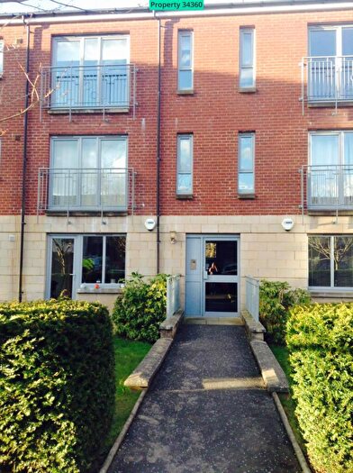 2 Bedroom Flat To Rent In /, Dalsholm Place, Glasgow, G20