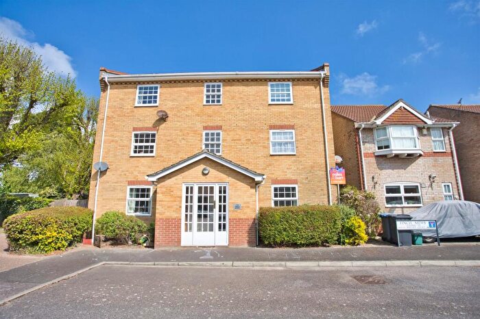 1 Bedroom Flat For Sale In Finch Mews, Deal, CT14