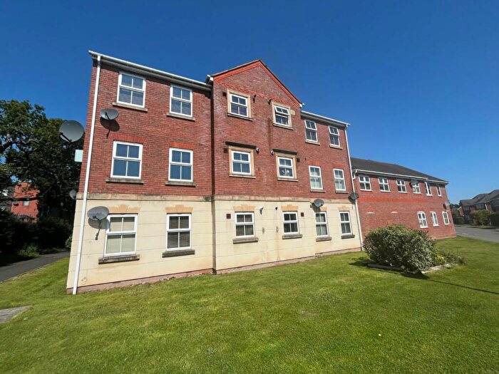 2 Bedroom Flat To Rent In Trundalls Lane, Shirley, Solihull, B90