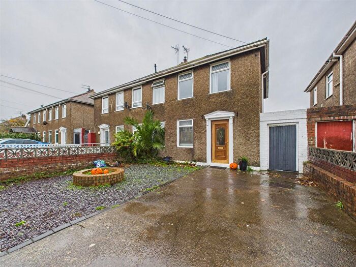 3 Bedroom Semi Detached House For Sale In Meadow Lane, Porthcawl, CF36