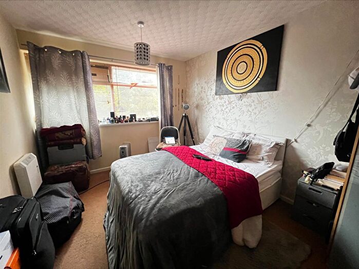 2 Bedroom Flat For Sale In Cedar Court, Pear Tree Drive, Great Barr, B43