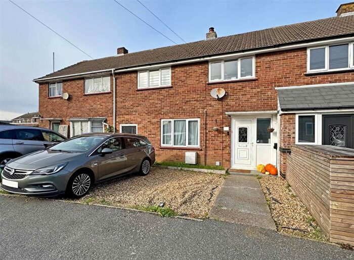 3 Bedroom Terraced House For Sale In Telford Road, Braintree, CM7