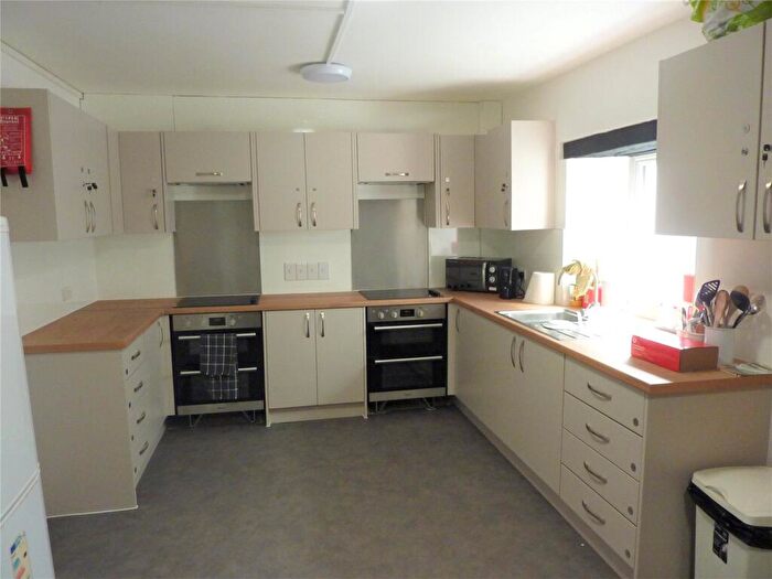 1 Bedroom Property To Rent In Mill Street, Honiton, Devon, EX14