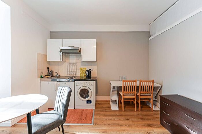 Studio To Rent In Cromwell Road, Kensington, London, SW5