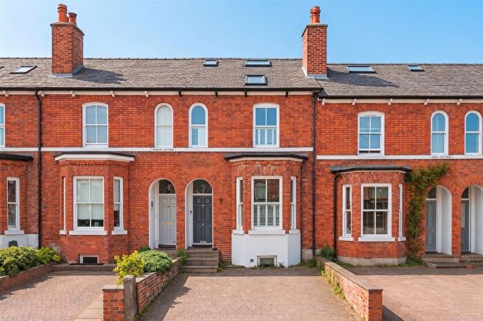 4 Bedroom Terraced House For Sale In Oxford Road, Altrincham, WA14