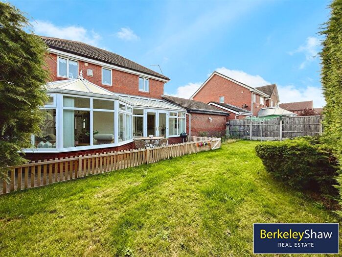 3 Bedroom Detached House For Sale In Richmond Crescent, Bootle, L30