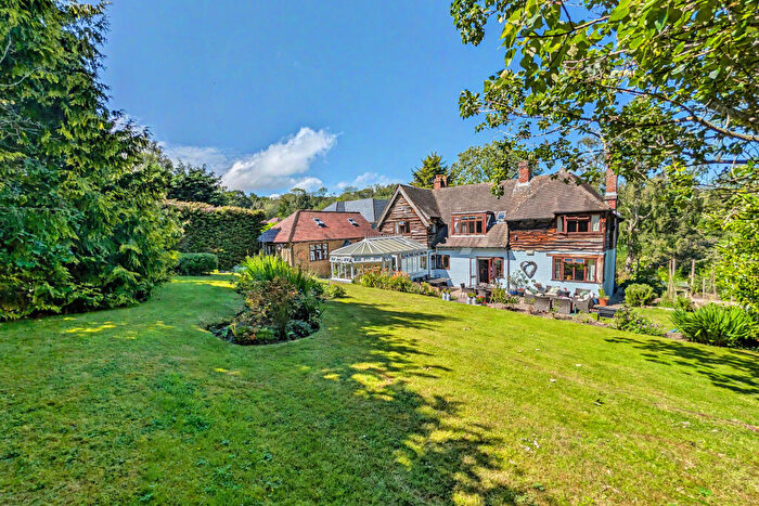 6 Bedroom Detached House For Sale In London Road, Pedlinge, Hythe, Kent, CT21