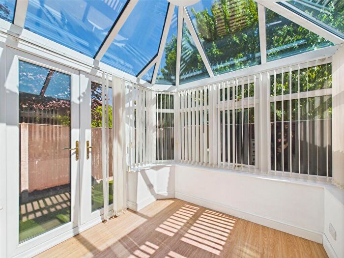 2 Bedroom End Of Terrace House For Sale In Baristow Close, Chester, CH2
