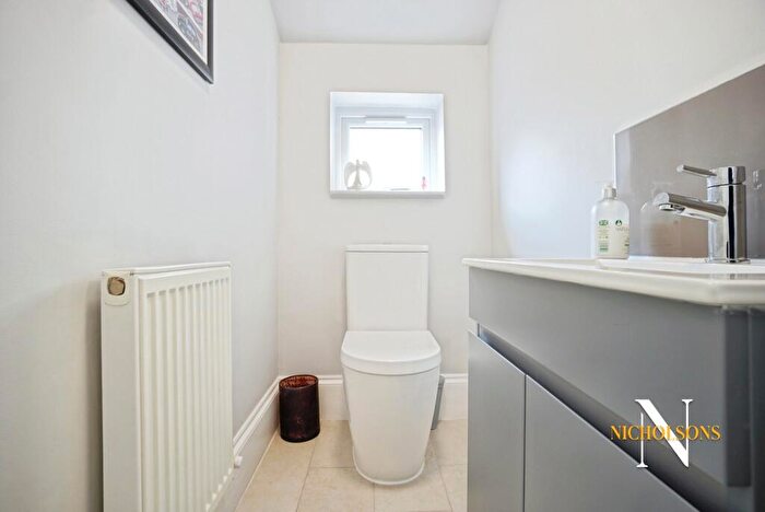 5 Bedroom Semi-Detached House For Sale In The Gables, Grove Coach Road, Retford, DN22