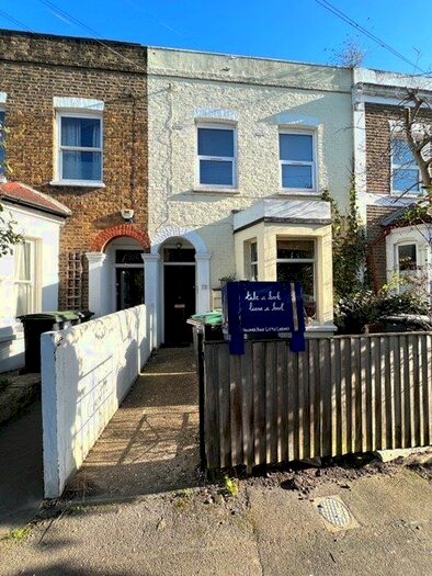 2 Bedroom Flat To Rent In Hanover Road, London, N15