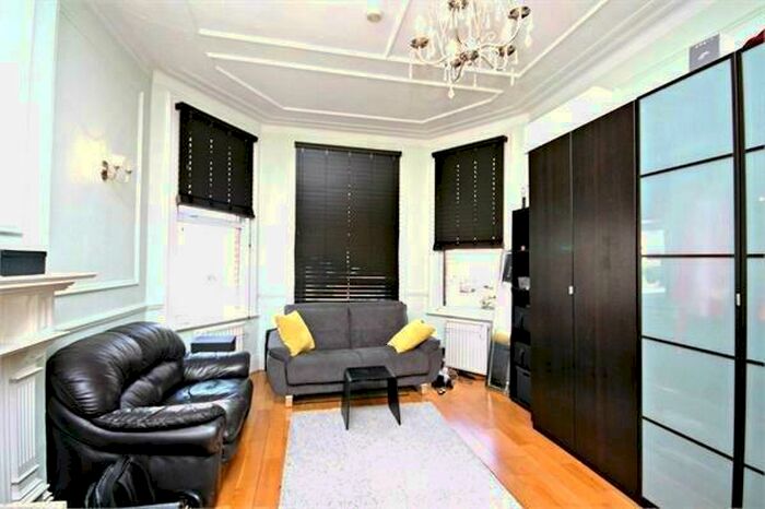 Flat To Rent In Anson Road, NW2