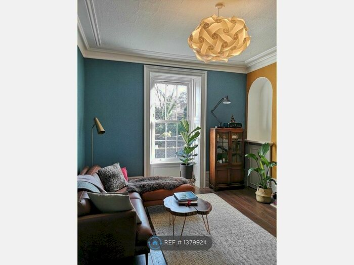 2 Bedroom Flat To Rent In Bank Street, Aberdeen, AB11