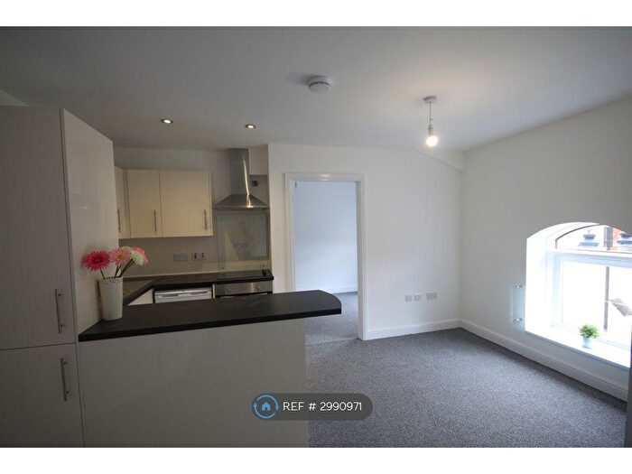 2 Bedroom Flat To Rent In Victorian Newhall, Cannock, WS11