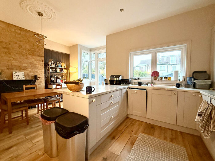 3 Bedroom Terraced House To Rent In Westbourne Grove, Westcliff On Sea, SS0