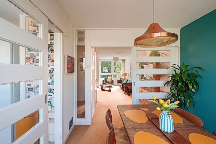 4 Bedroom Property For Sale In Deena Close, London, W3