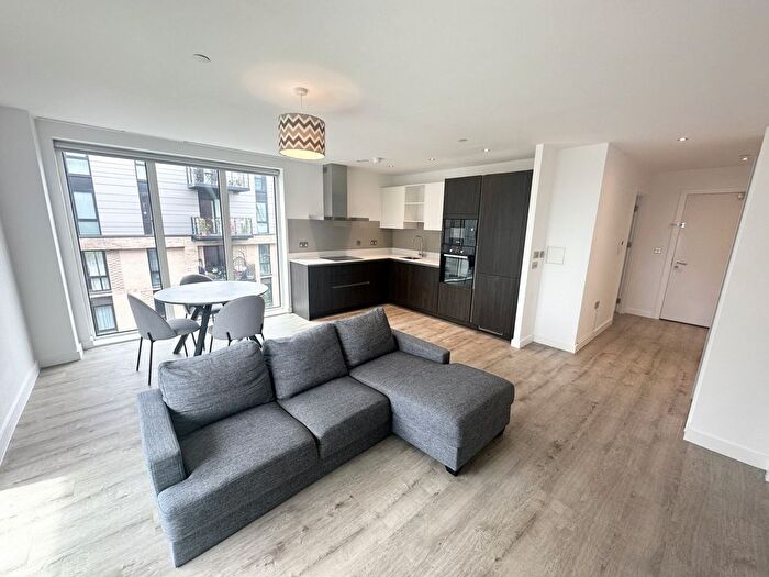2 Bedroom Flat To Rent In Lockgate Square, Middlewood Locks, M5