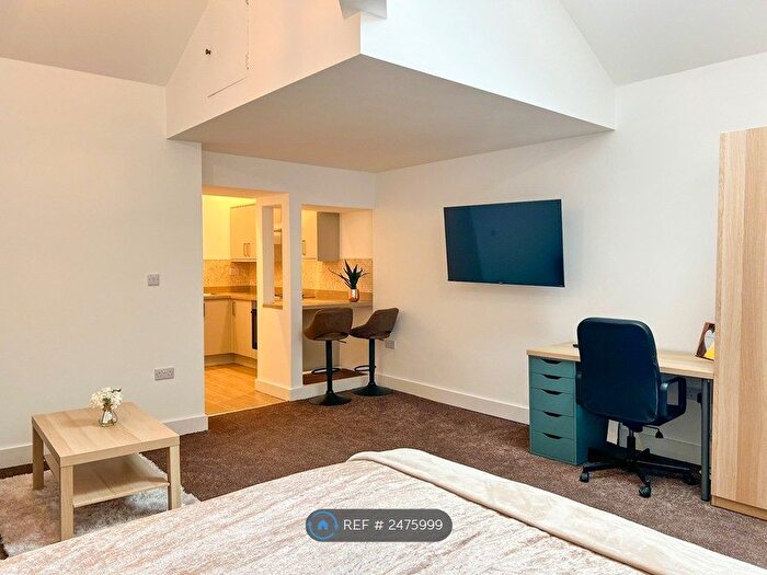 Studio To Rent In Legrams Mill Residence, Bradford, BD7