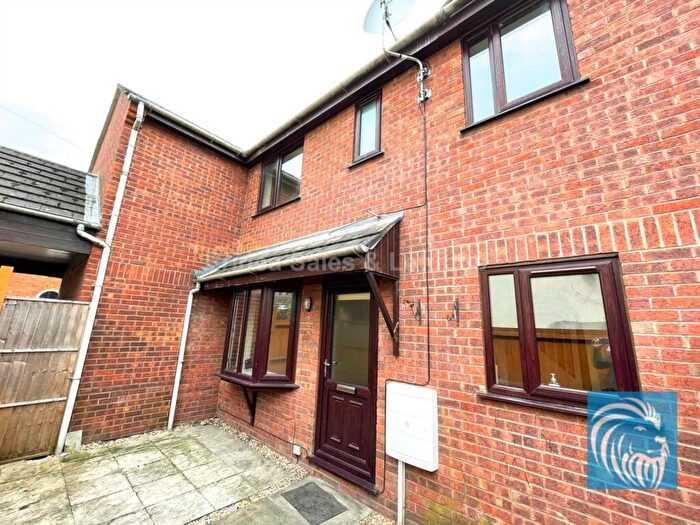 2 Bedroom House To Rent In Rosemary Court, Lincoln, LN2