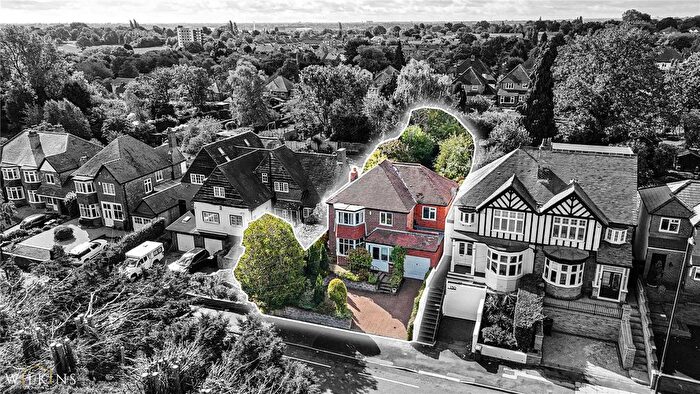 4 Bedroom Detached House For Sale In Penns Lane, Sutton Coldfield, West Midlands, B72