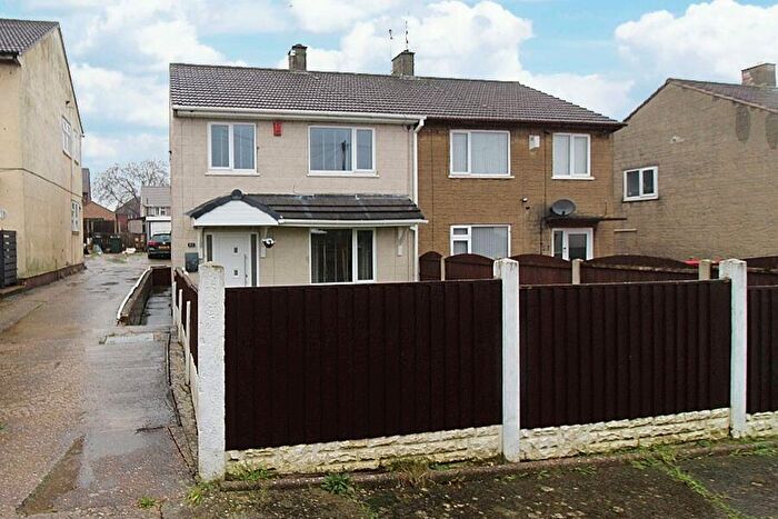 3 Bedroom Semi-Detached House For Sale In Hawthorne Avenue, S62