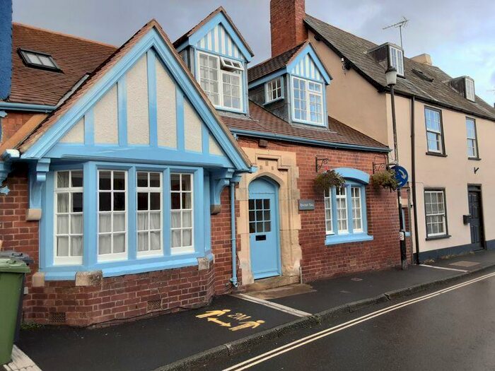 1 Bedroom Flat To Rent In Topsham, Exeter, EX3