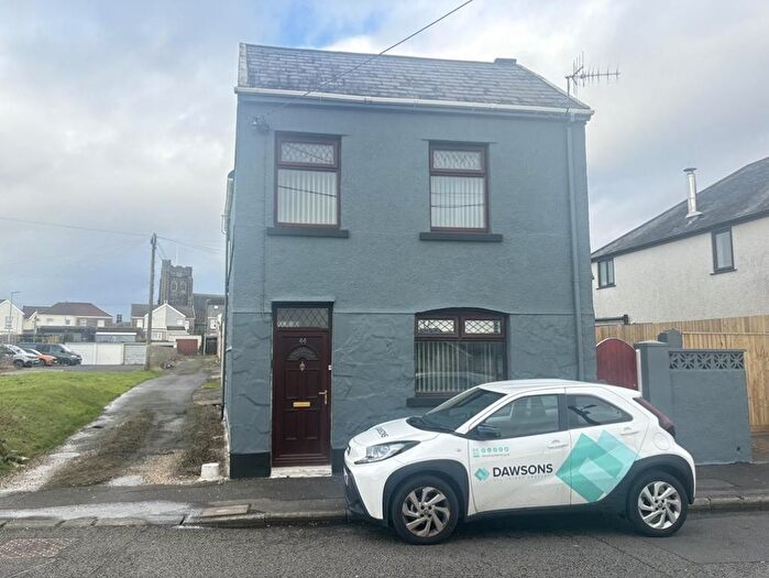 4 Bedroom Detached House To Rent In Park Road, Gorseinon, Swansea, SA4