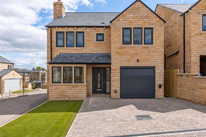 4 Bedroom Detached House For Sale In West Nab View, Meltham, HD9