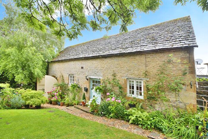 3 Bedroom Barn Conversion For Sale In Lower End, Daglingworth, Gloucestershire, GL7