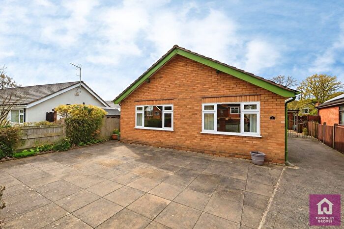 2 Bedroom Bungalow For Sale In Bank Close, Newton, Chester, Cheshire, CH2