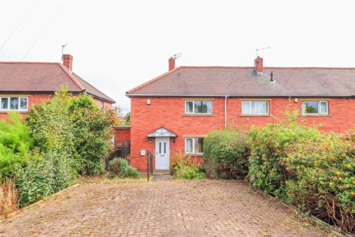 2 Bedroom End Terrace House For Sale In Station Road, Ossett, WF5