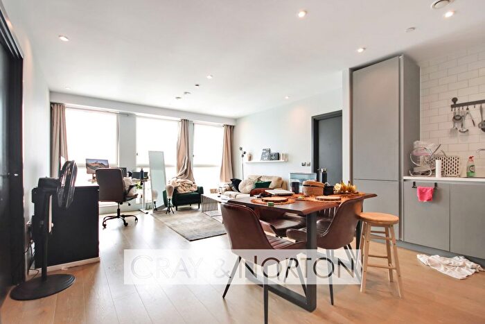 2 Bedroom Flat For Sale In High Street, Croydon, CR0