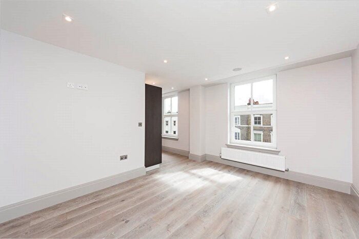 1 Bedroom Flat To Rent In Grayton House, - Fulham Road, Fulham, SW6