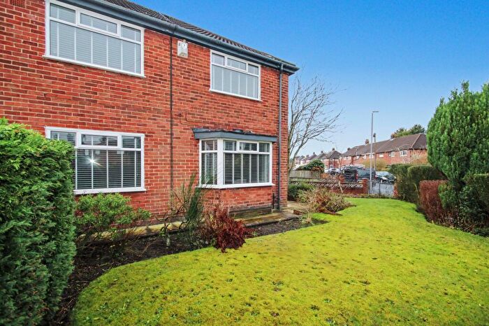 3 Bedroom Semi Detached House To Rent In Dee Road, Rainhill, L35