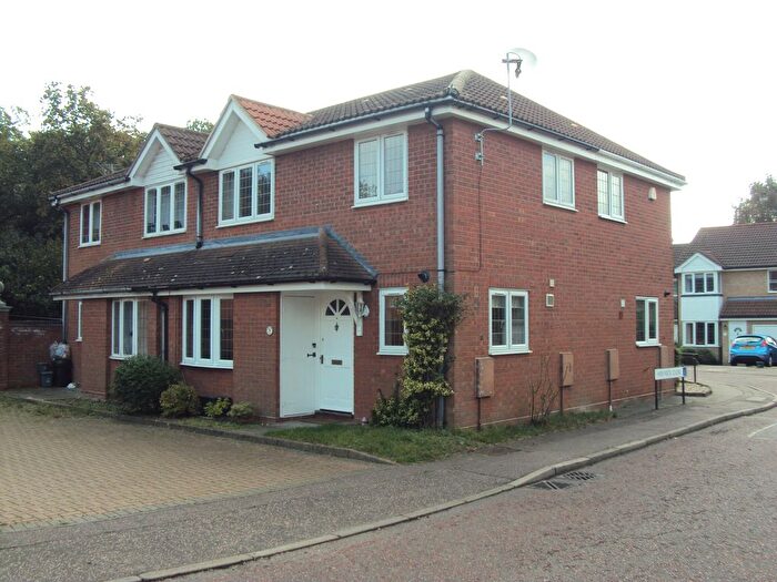 2 Bedroom Semi-Detached House To Rent In Wryneck Close, Colchester, CO4