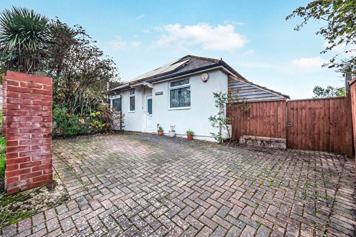 3 Bedroom Detached Bungalow For Sale In Gypsy Lane, Weymouth, DT4