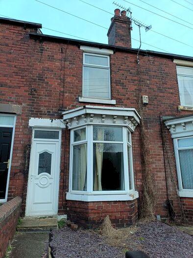 2 Bedroom Property To Rent In Bellhouse Road, Sheffield, South Yorkshire, S5