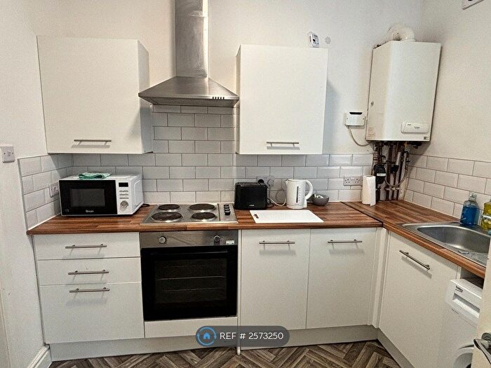 1 Bedroom Flat To Rent In Warbreck Moor, Liverpool, L9