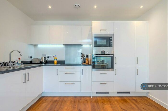 2 Bedroom Flat To Rent In Waterside Way, Tottenham Hale, N17
