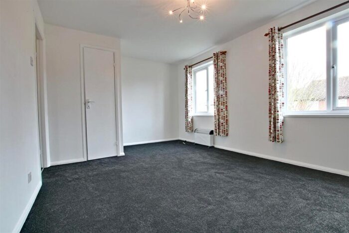 1 Bedroom Maisonette To Rent In Taylor Close, Orpington, BR6