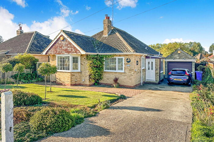 3 Bedroom Detached Bungalow For Sale In Rolston Road, Hornsea, HU18