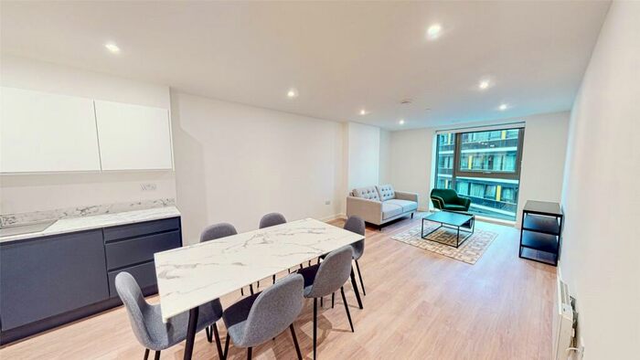 3 Bedroom Apartment To Rent In Laurence Place, New Kings Yard, Manchester, M3