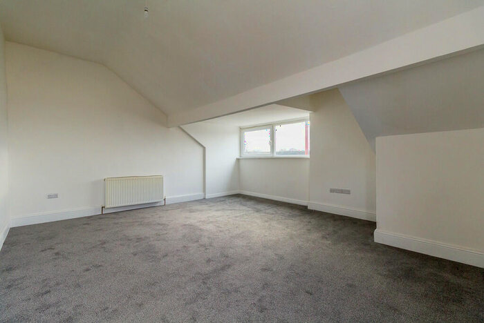 1 Bedroom Flat To Rent In Lawn Road, Wheatley, Doncaster, DN1