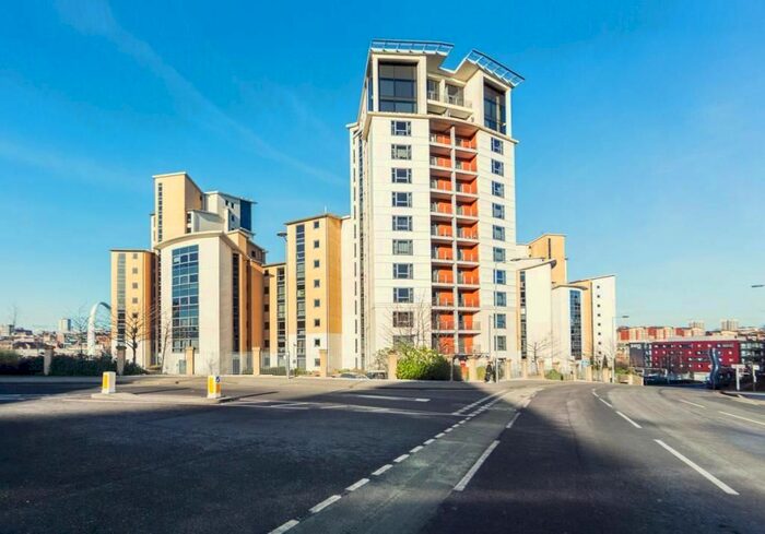 3 Bedroom Flat To Rent In Baltic Quay, Mill Road, Gateshead Quayside, NE8