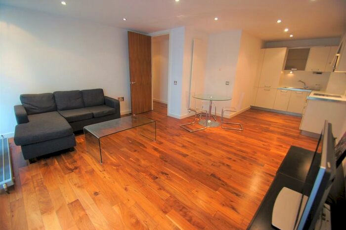 2 Bedroom Apartment To Rent In The Edge, Clowes Street, M3