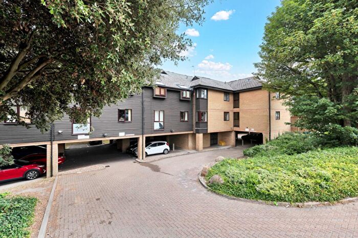 1 Bedroom Apartment To Rent In Old North Road, Royston, SG8
