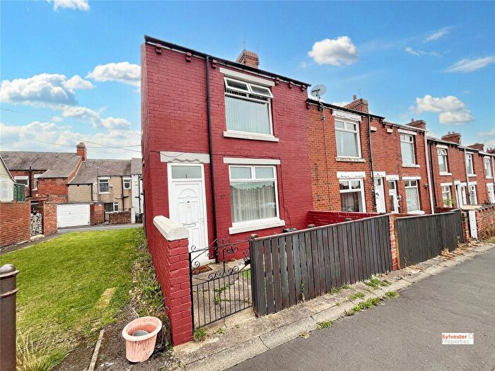 2 Bedroom End Of Terrace House For Sale In School Terrace, South Moor, Stanley, DH9